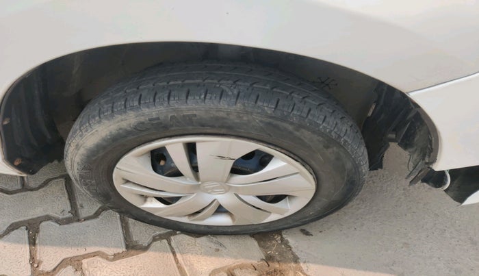 2018 Honda Amaze 1.2L I-VTEC S, Petrol, Manual, 1,37,739 km, tyre