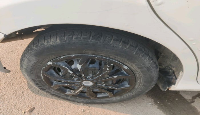 2018 Honda Amaze 1.2L I-VTEC S, Petrol, Manual, 1,37,739 km, tyre