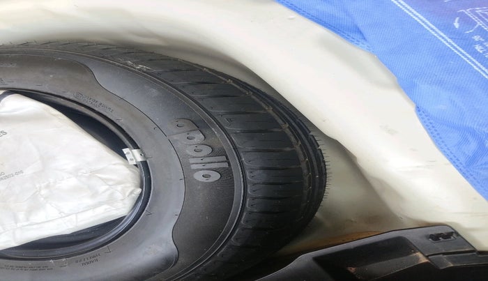 2023 Maruti Swift VXI, Petrol, Manual, 16,048 km, tyre