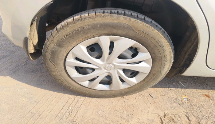 2023 Maruti Swift VXI, Petrol, Manual, 16,048 km, tyre