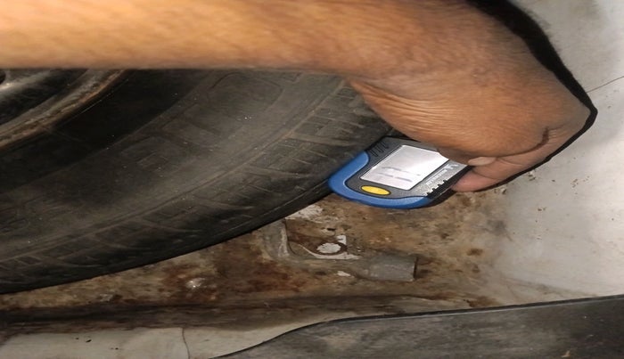 2013 Maruti Swift Dzire VDI, Diesel, Manual, 1,33,194 km, tyre