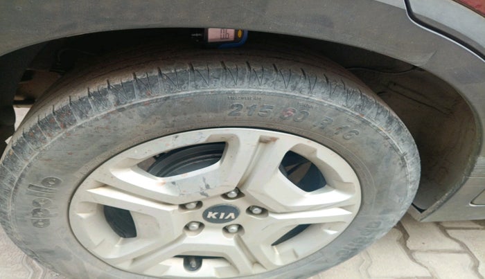 2021 KIA SONET HTK PLUS 1.2, Petrol, Manual, 67,872 km, tyre