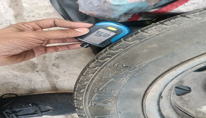 2012 Hyundai Santro Xing GL PLUS, Petrol, Manual, 1,38,656 km, tyre