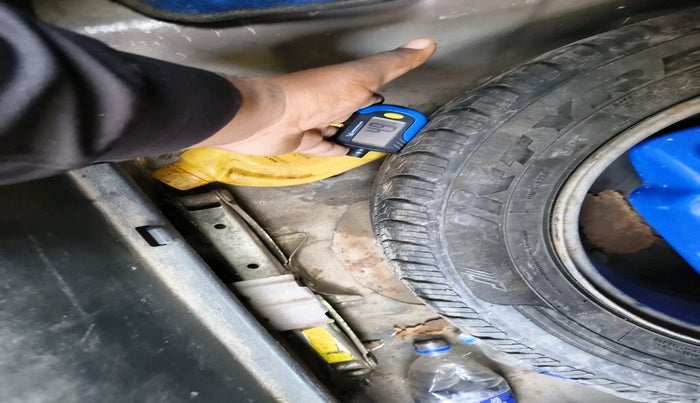 2012 Hyundai Verna FLUIDIC 1.6 VTVT EX, Petrol, Manual, 66,865 km, tyre