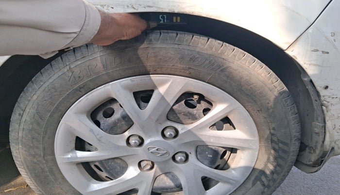 2017 Hyundai Grand i10 SPORTZ 1.2 KAPPA VTVT, Petrol, Manual, 92,112 km, tyre