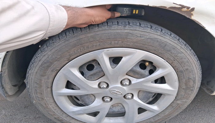 2017 Hyundai Grand i10 SPORTZ 1.2 KAPPA VTVT, Petrol, Manual, 92,112 km, tyre