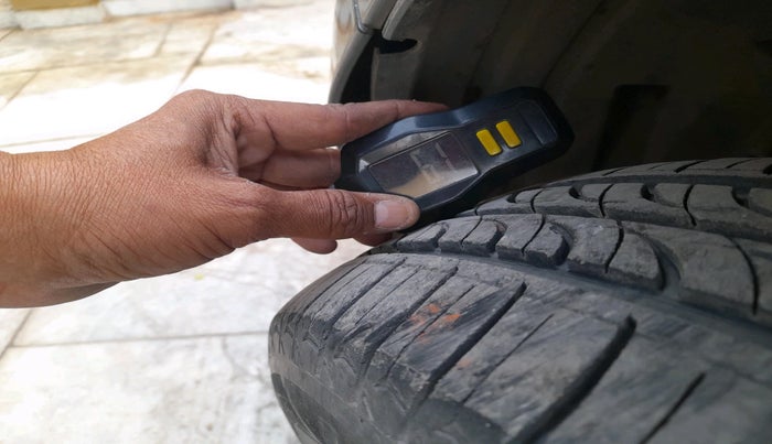 2014 Honda City 1.5L I-DTEC V, Diesel, Manual, 1,03,900 km, tyre