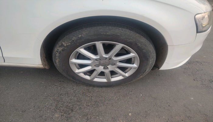 2015 Audi A4 35 TDI PREMIUM, Diesel, Automatic, 45,664 km, tyre