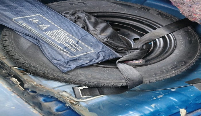 2017 Renault Kwid CLIMBER 1.0 AMT, Petrol, Automatic, 12,337 km, tyre