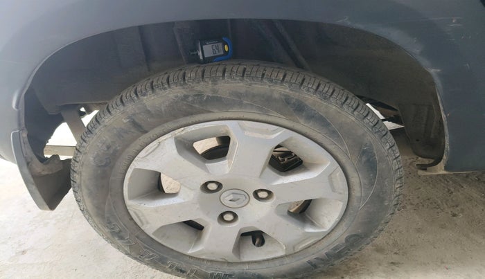 2017 Renault Kwid CLIMBER 1.0 AMT, Petrol, Automatic, 12,337 km, tyre