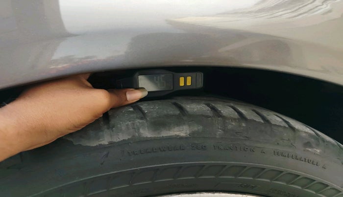 2011 BMW 5 Series 520D 2.0, Diesel, Automatic, 91,410 km, tyre