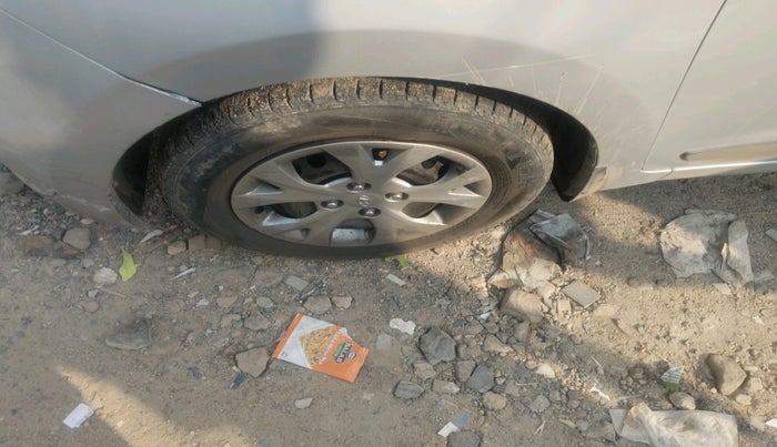 2015 Hyundai Grand i10 SPORTZ 1.1 CRDI, Diesel, Manual, 1,26,047 km, tyre