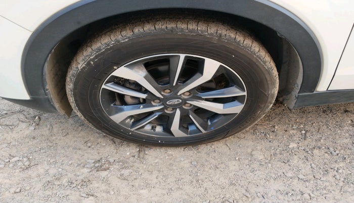 2020 Mahindra XUV300 W8 (O) 1.5 DIESEL, Diesel, Manual, 76,593 km, tyre