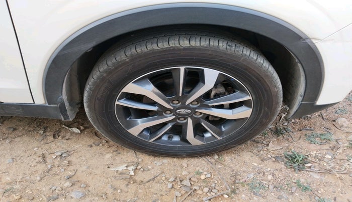 2020 Mahindra XUV300 W8 (O) 1.5 DIESEL, Diesel, Manual, 76,593 km, tyre