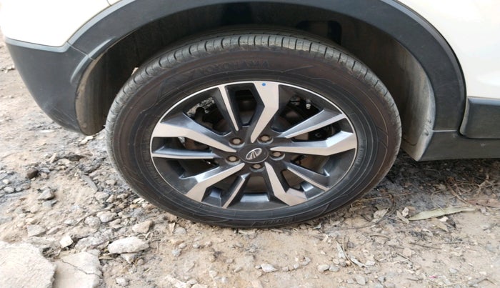 2020 Mahindra XUV300 W8 (O) 1.5 DIESEL, Diesel, Manual, 76,593 km, tyre