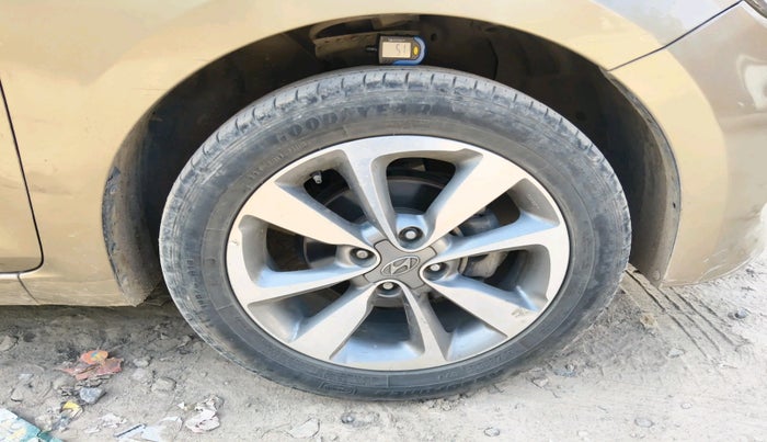 2014 Hyundai Elite i20 ASTA 1.2, Petrol, Manual, 1,60,279 km, tyre