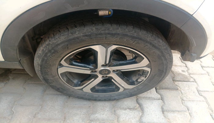 2022 Tata NEXON XZ PLUS PETROL, Petrol, Manual, 60,817 km, tyre