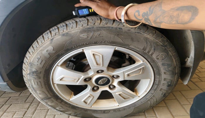 2012 Mahindra XUV500 W8, Diesel, Manual, 88,171 km, tyre