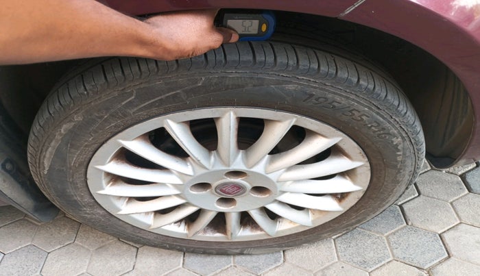 2014 Fiat Linea EMOTION 1.3, Diesel, Manual, 84,833 km, tyre