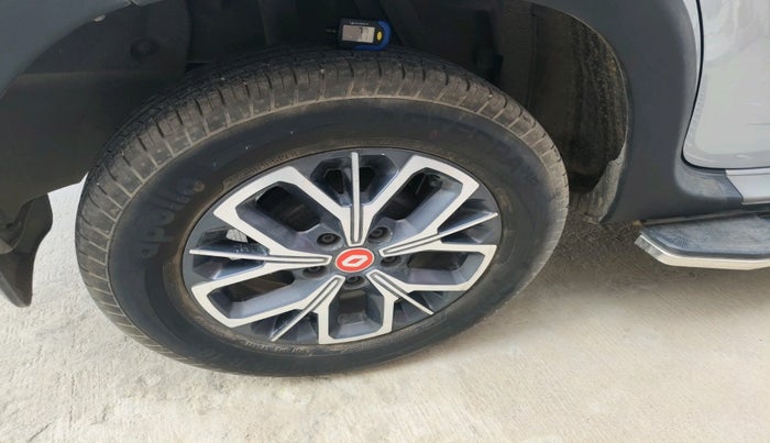 2020 Renault Duster RXZ 1.5 PETROL MT, Petrol, Manual, 48,227 km, tyre