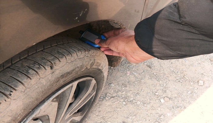 2019 Maruti New Wagon-R LXI CNG 1.0, Petrol, Manual, 1,34,567 km, tyre