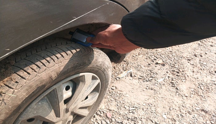 2019 Maruti New Wagon-R LXI CNG 1.0, Petrol, Manual, 1,34,567 km, tyre