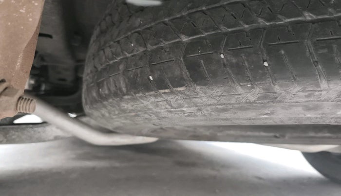 2016 Mahindra XUV500 W6 1.99, Diesel, Manual, 74,499 km, tyre