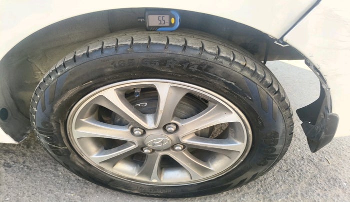 2016 Hyundai Grand i10 ASTA 1.2 KAPPA VTVT, Petrol, Manual, 70,419 km, tyre