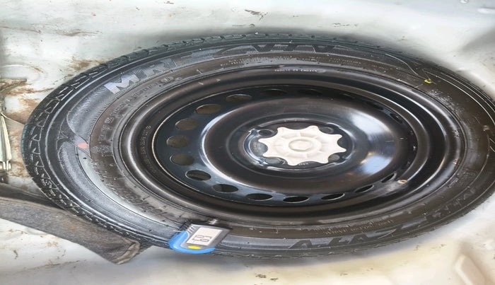 2016 Hyundai Grand i10 ASTA 1.2 KAPPA VTVT, Petrol, Manual, 70,419 km, tyre