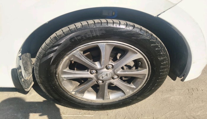 2016 Hyundai Grand i10 ASTA 1.2 KAPPA VTVT, Petrol, Manual, 70,419 km, tyre