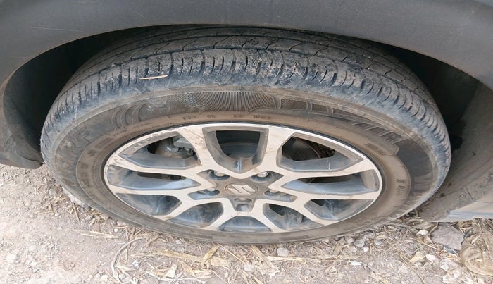 2024 Maruti XL6 ZETA CNG, Petrol, Manual, 51,474 km, tyre