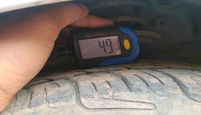 2015 Hyundai Grand i10 SPORTZ 1.2 KAPPA VTVT, Petrol, Manual, 47,272 km, tyre