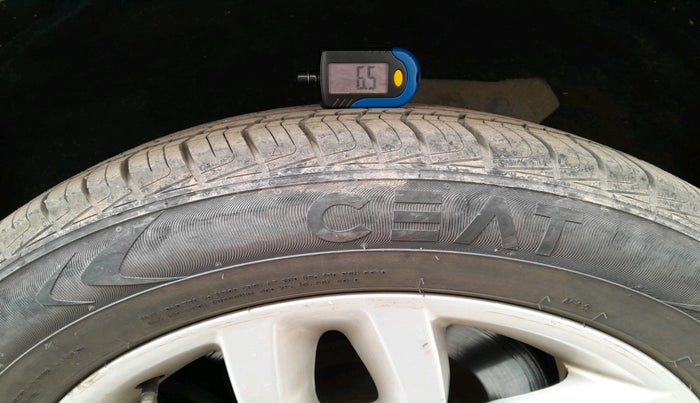 2012 BMW X3 XDRIVE 20D, Diesel, Automatic, 97,575 km, tyre