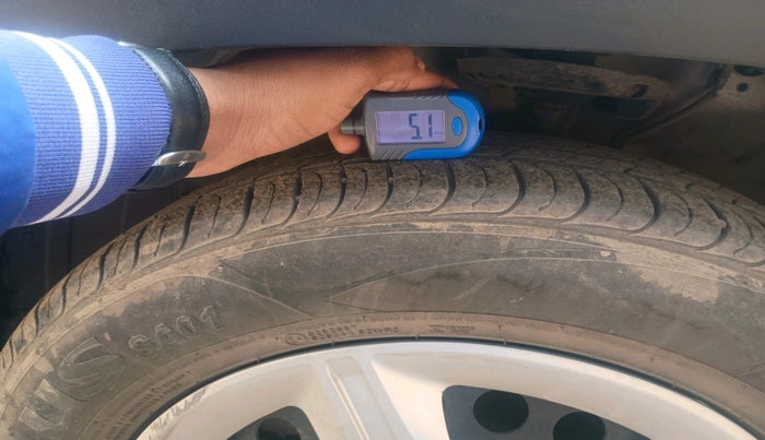 2023 KIA SELTOS  HTE 1.5 PETROL MT, Petrol, Manual, 65,709 km, tyre