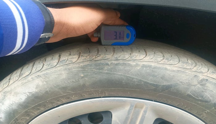 2023 KIA SELTOS  HTE 1.5 PETROL MT, Petrol, Manual, 65,709 km, tyre