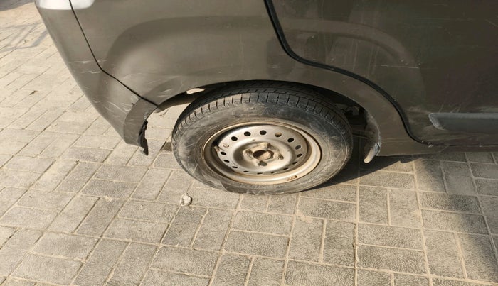 2019 Maruti New Wagon-R LXI CNG 1.0, Petrol, Manual, 1,22,207 km, tyre