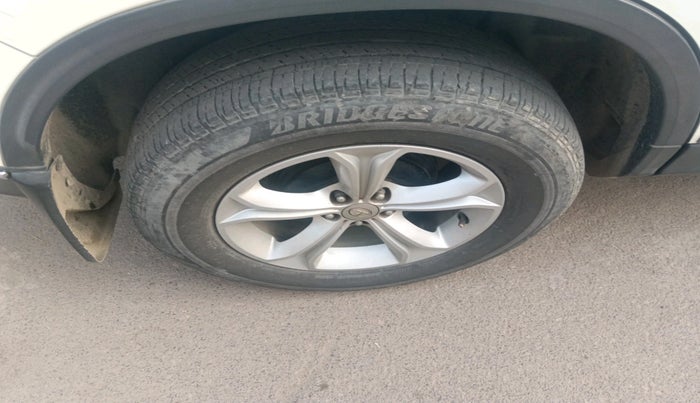 2019 Tata Harrier XZ 2.0L, Diesel, Manual, 97,886 km, tyre