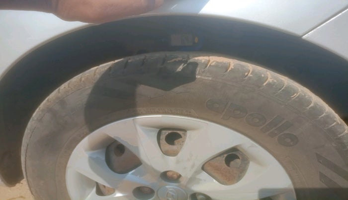 2017 Hyundai Elite i20 SPORTZ 1.2, Petrol, Manual, 1,45,732 km, tyre