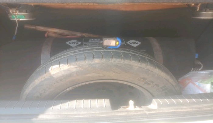 2017 Hyundai Elite i20 SPORTZ 1.2, Petrol, Manual, 1,45,732 km, tyre