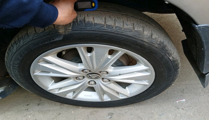 2019 Toyota Innova Crysta 2.4 ZX 7 STR, Diesel, Manual, 1,16,936 km, tyre