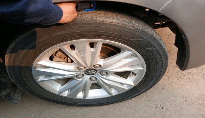 2019 Toyota Innova Crysta 2.4 ZX 7 STR, Diesel, Manual, 1,16,936 km, tyre