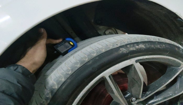 2017 Hyundai Elite i20 SPORTZ 1.4 CRDI, Diesel, Manual, 66,716 km, tyre