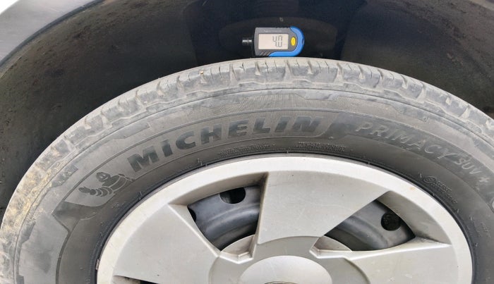 2017 Mahindra XUV500 W6, Diesel, Manual, 1,35,923 km, tyre