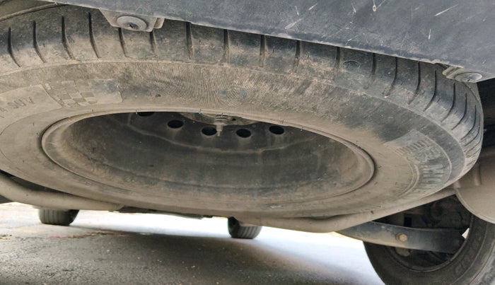 2017 Mahindra XUV500 W6, Diesel, Manual, 1,35,923 km, tyre