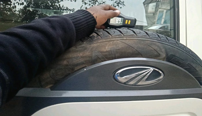 2020 Mahindra Bolero B6, Diesel, Manual, 98,193 km, tyre