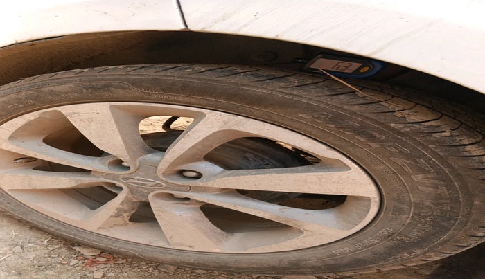 2016 Hyundai Elite i20 ASTA 1.2 (O), Petrol, Manual, 20,501 km, tyre