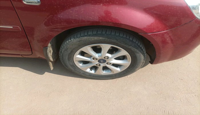 2012 Ford Classic 1.4 TITANIUM DIESEL, Diesel, Manual, 1,17,270 km, tyre