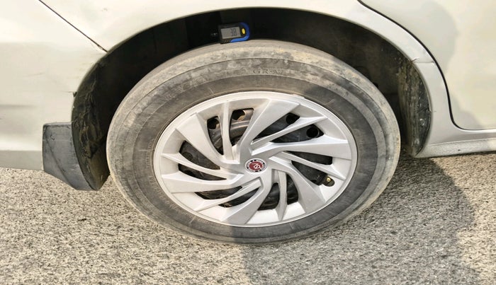 2016 Maruti Ertiga VDI SHVS, Diesel, Manual, 76,329 km, tyre