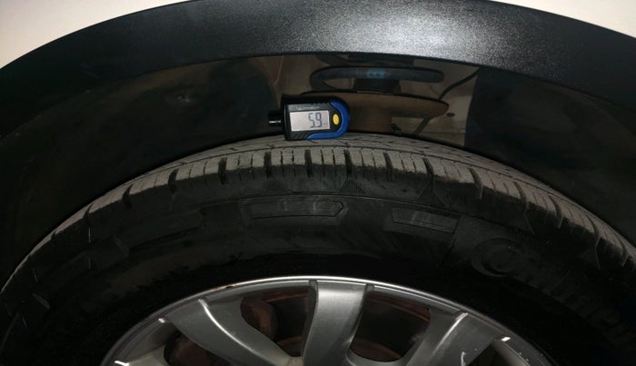 2019 Mahindra XUV500 W9, Diesel, Manual, 81,224 km, tyre