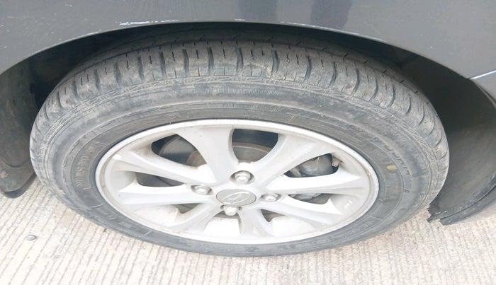 2014 Hyundai Grand i10 ASTA 1.1 CRDI (O), Diesel, Manual, 77,225 km, tyre